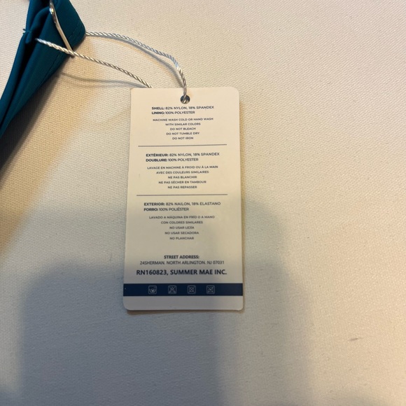 Green 1 piece swimsuit. Size large. #41p - Picture 4 of 5